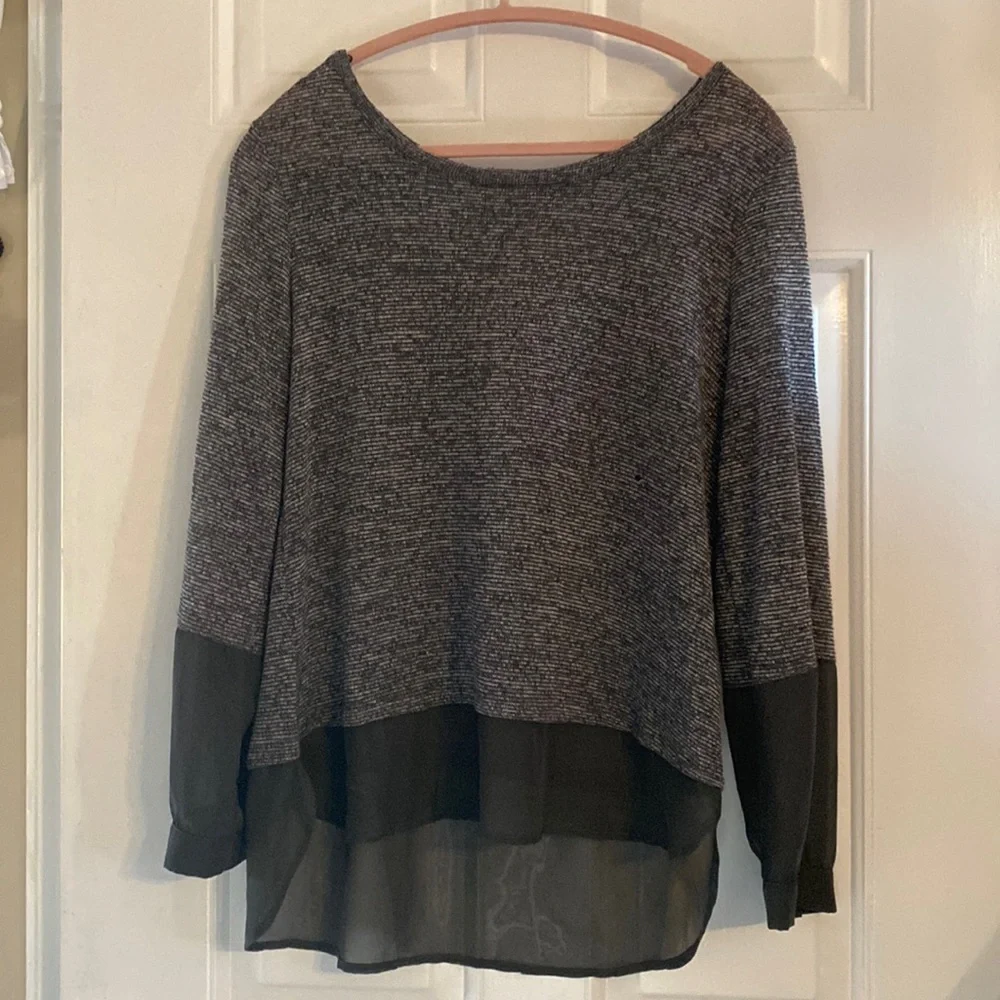 Pleione Blouse - Picture 1 of 6